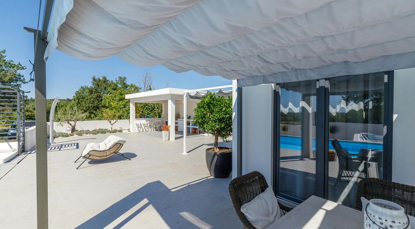 Photo of Rosewater Breeze