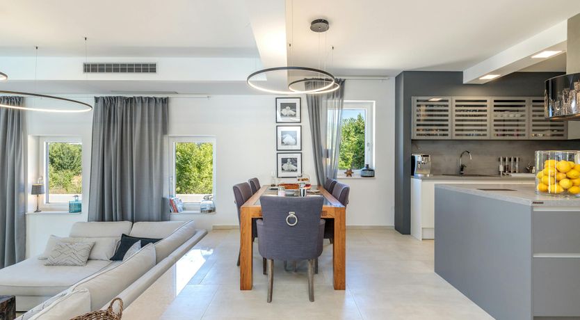 Photo of Rosewater Breeze