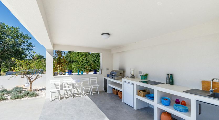 Photo of Rosewater Breeze