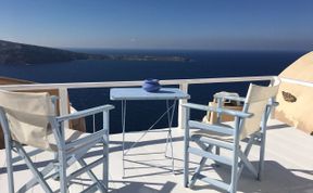 Photo of Sea & Caldera Vistas