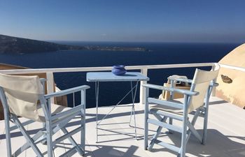 Sea & Caldera Vistas Villa