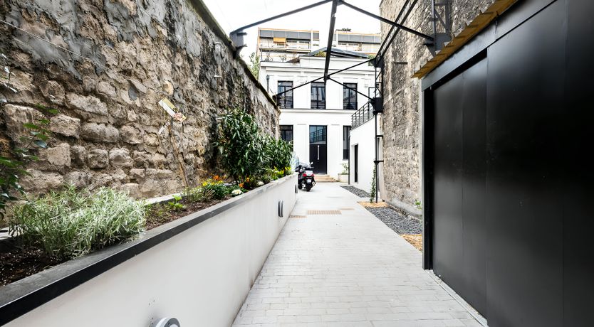 Photo of City Charmer