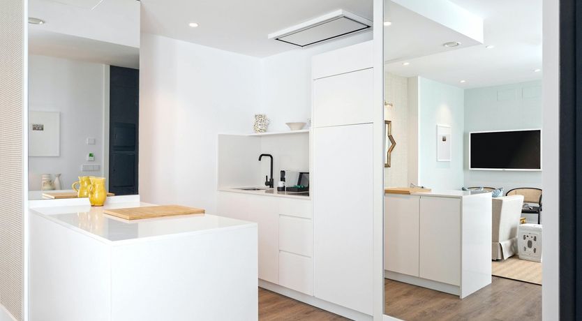 Photo of The Pearl of Seville