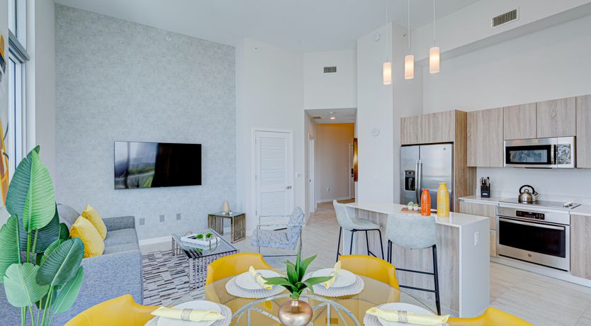 Photo of City & Ocean