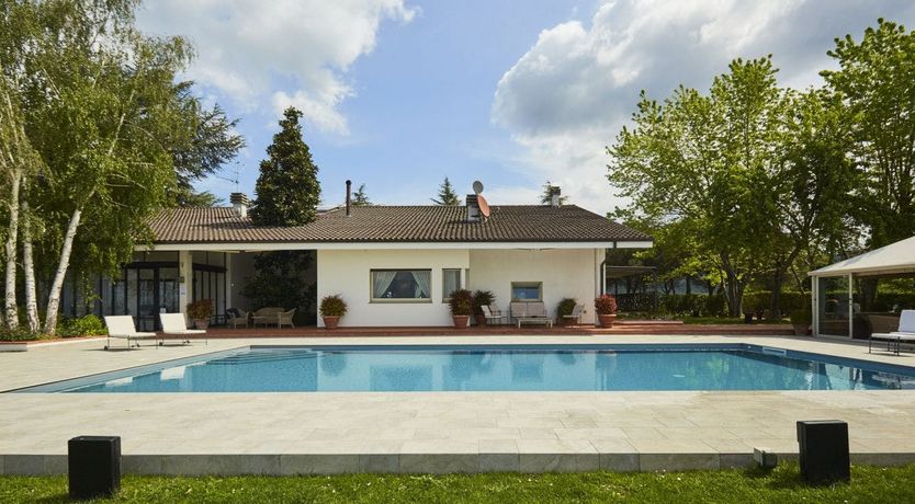 Photo of Pastel Caramel