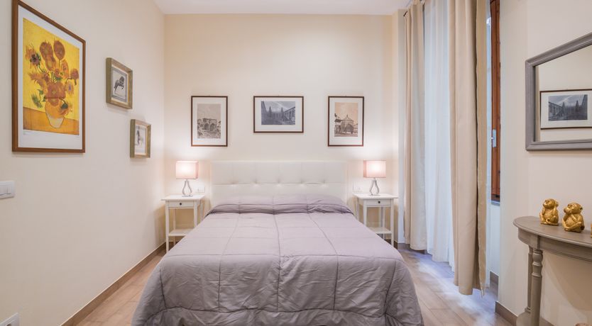 Photo of Florentine Shades