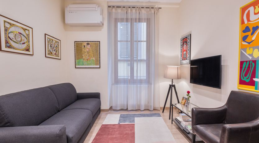 Photo of Florentine Shades