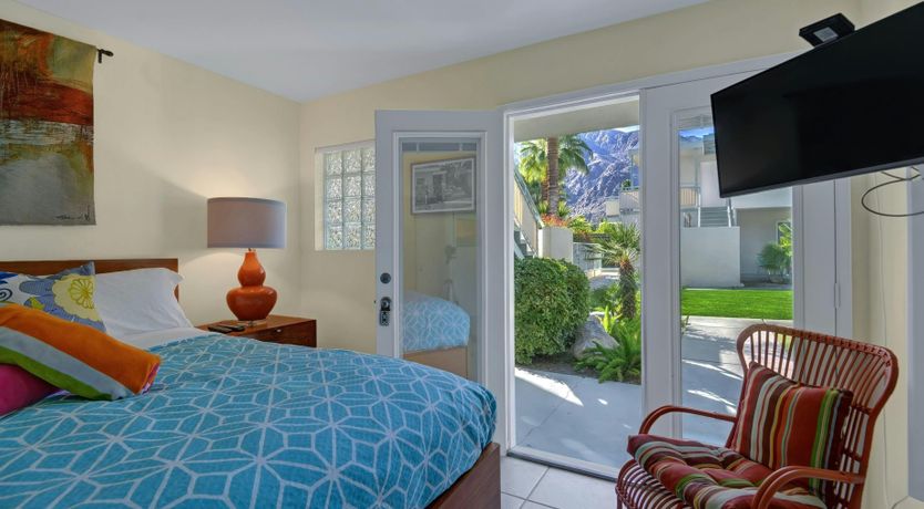 Photo of Midcentury Oasis