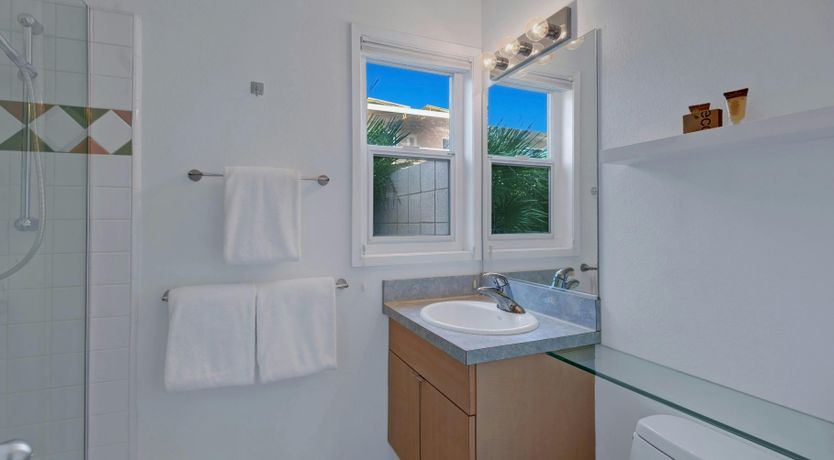 Photo of Midcentury Oasis