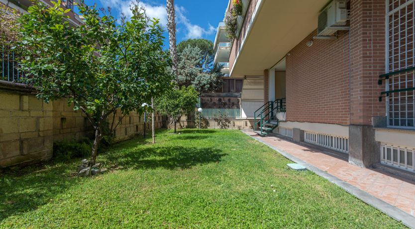 Photo of Floral Wisteria