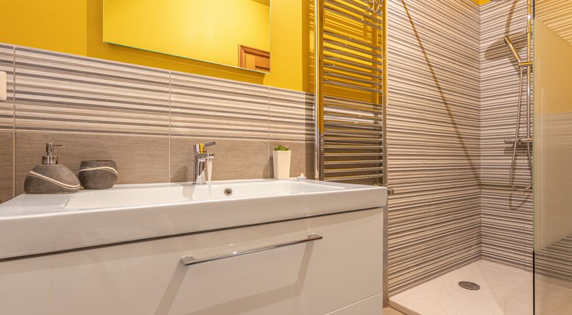 Photo of Floral Wisteria