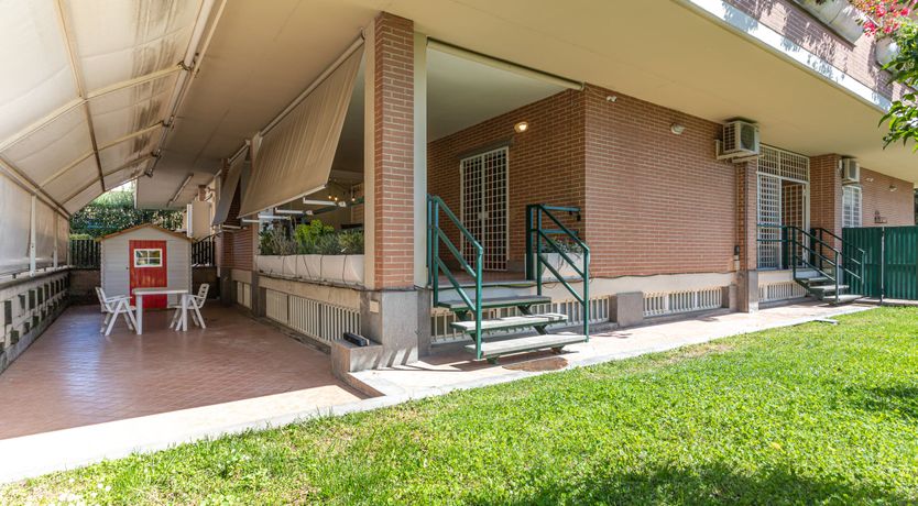 Photo of Floral Wisteria