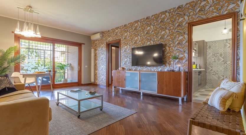 Photo of Floral Wisteria