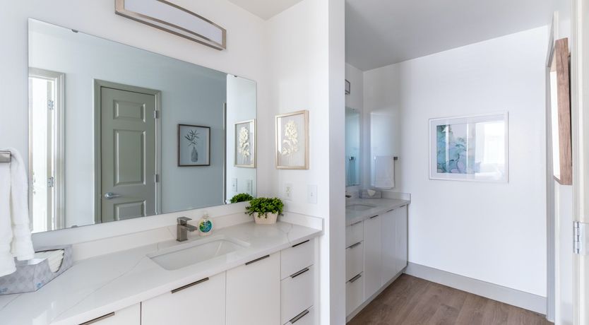 Photo of Bronze Garden Views