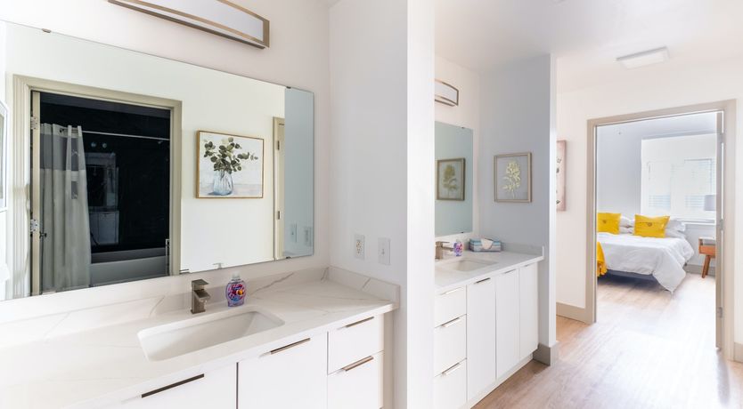 Photo of Bronze Garden Views