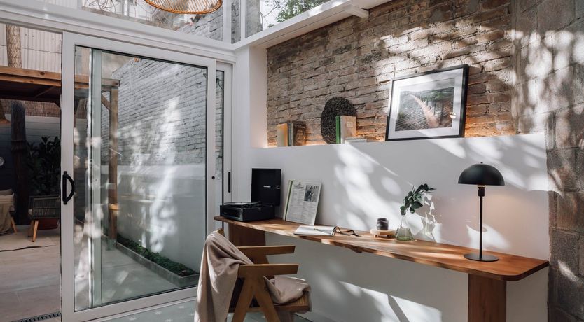 Photo of Sun On The Terrasse