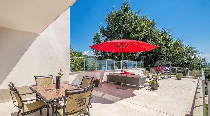 Photo of On the Coast