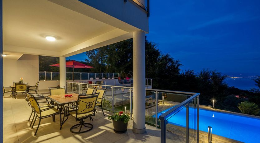 Photo of On the Coast