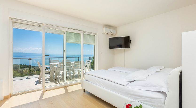 Photo of On the Coast