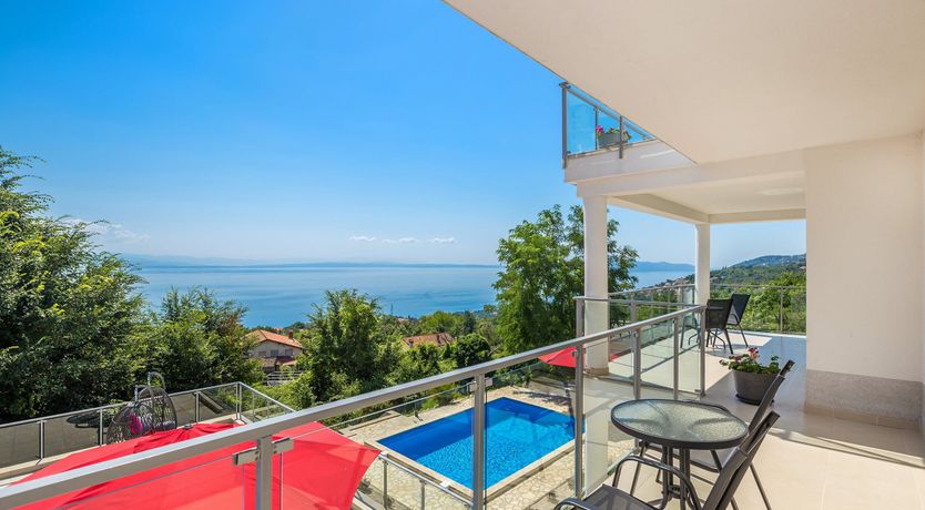 Photo of On the Coast