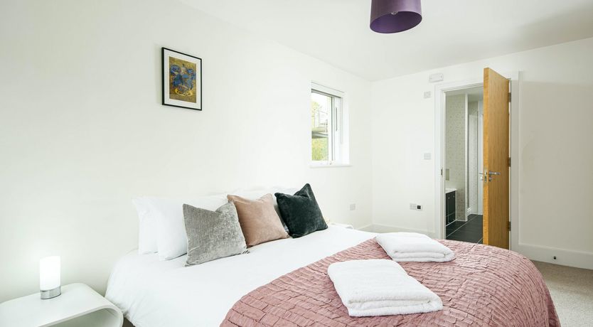 Photo of The Wooden Frame