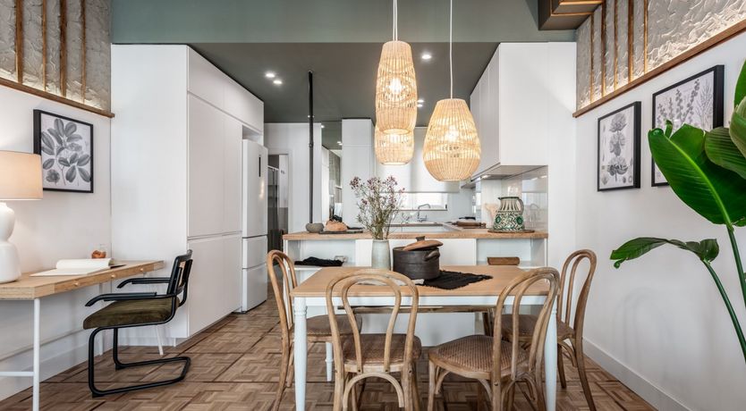 Photo of The Beachy Artist