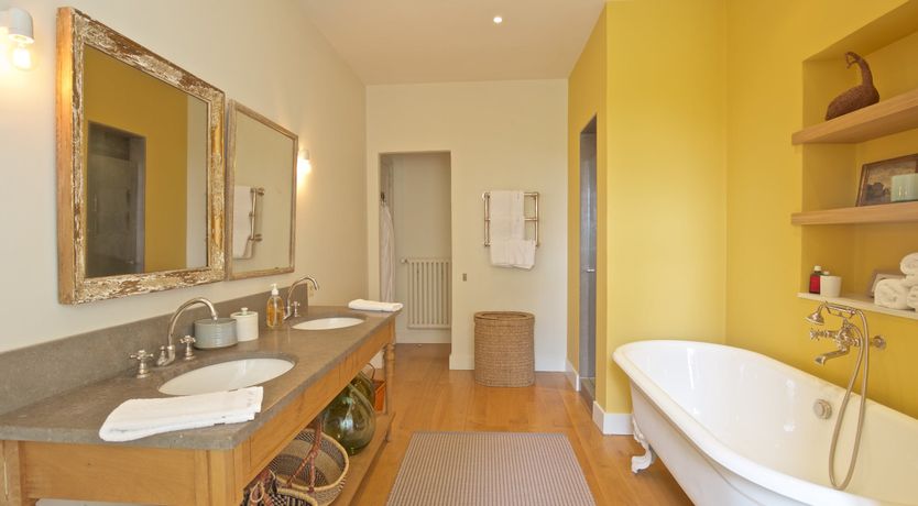 Photo of Bruyère & Coast