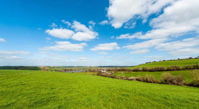 Photo of Four Winds, 7 minute drive to Kinsale town, sleeps 26 guests 