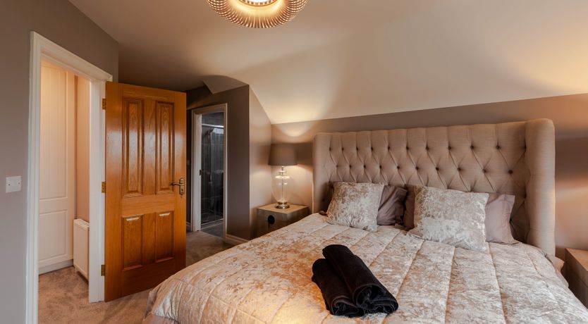 Photo of Four Winds, 7 minute drive to Kinsale town, sleeps 26 guests 