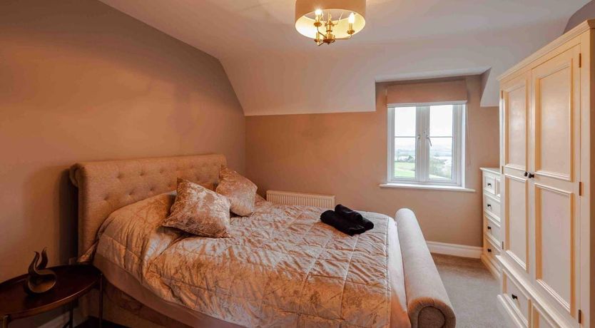Photo of Four Winds, Kinsale, sleeps 26 guests 