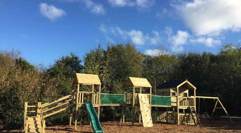 Photo of Four Winds, Kinsale, sleeps 26 guests 