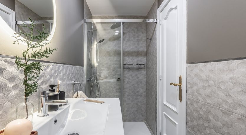 Photo of The Walls of Love