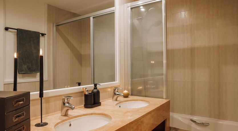 Photo of The Silver Slipper