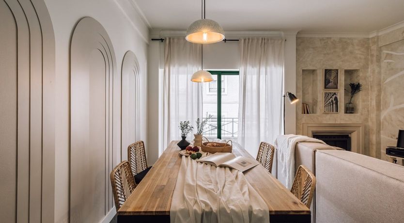 Photo of Mocha Brushstrokes