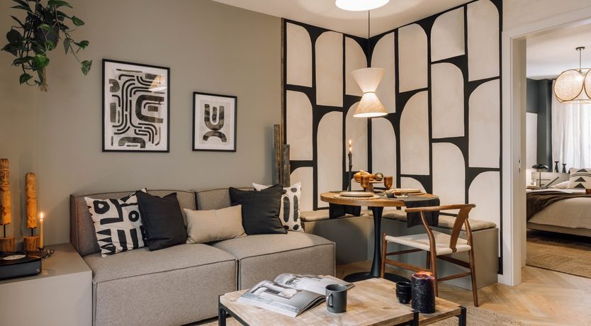 Photo of The Golden Glimmer