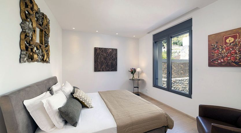 Photo of Lotus Shades