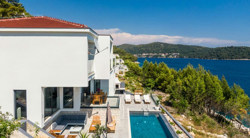 Photo of Shimmering Sea Villa