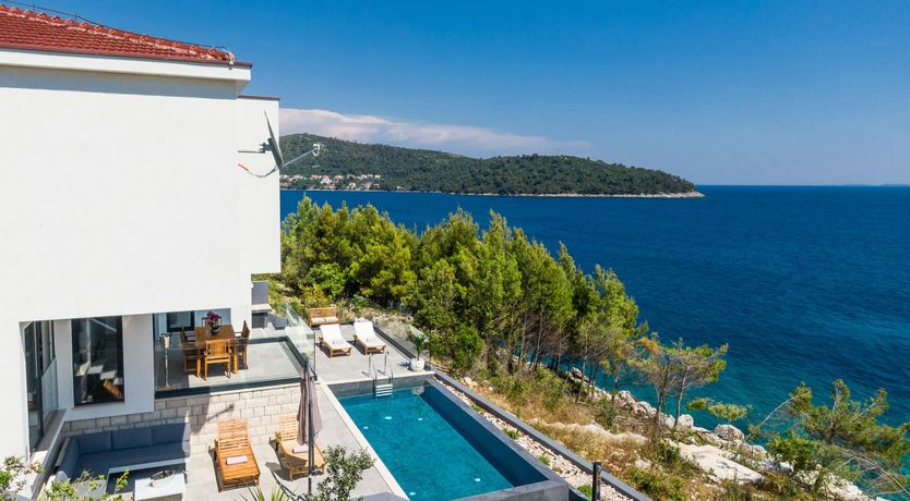 Photo of Shimmering Sea Villa