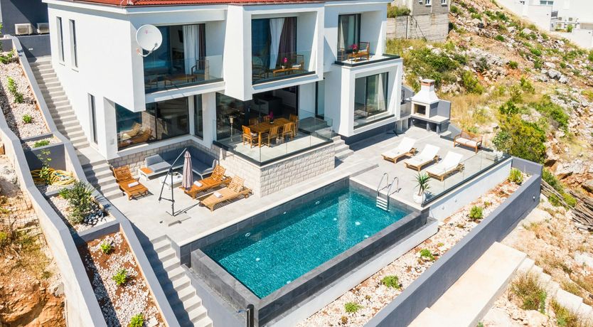 Photo of Shimmering Sea Villa