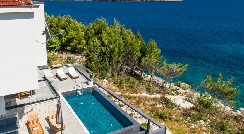 Photo of Shimmering Sea Villa