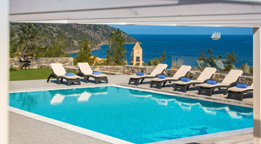 Photo of Chasing Sunlight