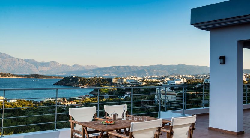 Photo of Chasing Sunlight