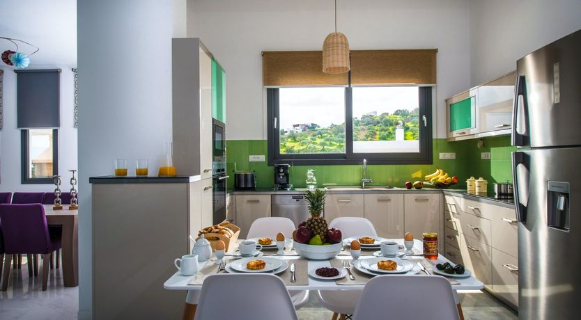 Photo of Chasing Sunlight