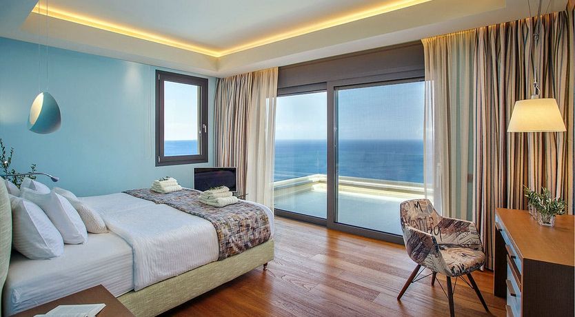 Photo of Sunlight & Sapphire