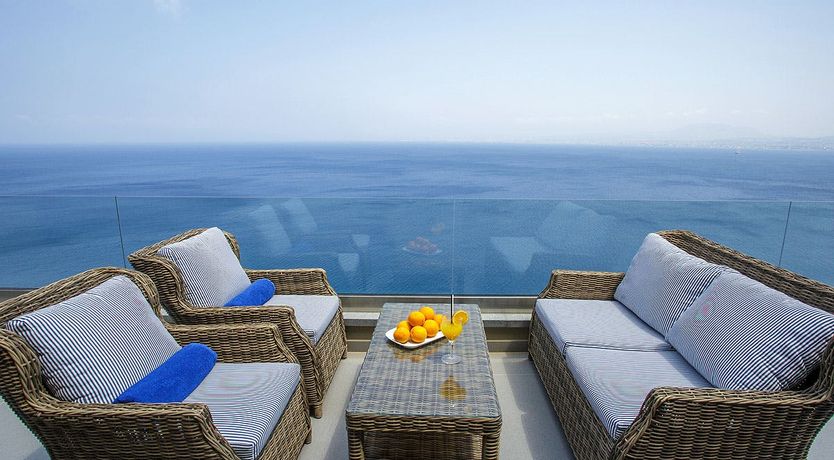 Photo of Sunlight & Sapphire