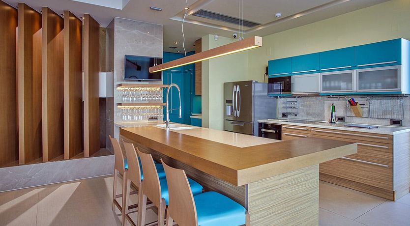 Photo of Sunlight & Sapphire