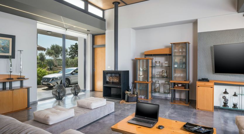 Photo of Corinthian Cretan