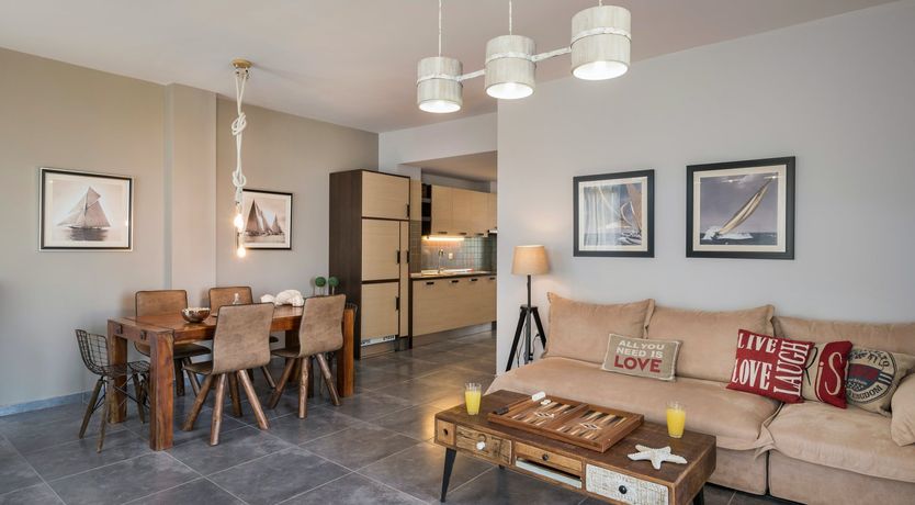 Photo of Corinthian Cretan