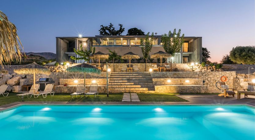 Photo of Corinthian Cretan