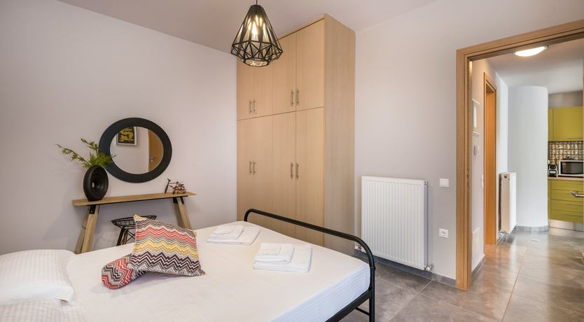 Photo of Corinthian Cretan